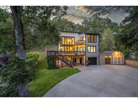 95 N River Dr, Roseburg, OR 97470
