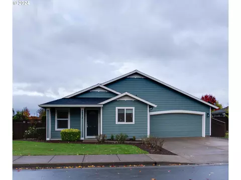 672 N Coolidge St, Carlton, OR 97111