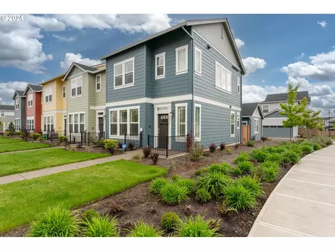 6974 SE Blanton St, Hillsboro, OR 97123