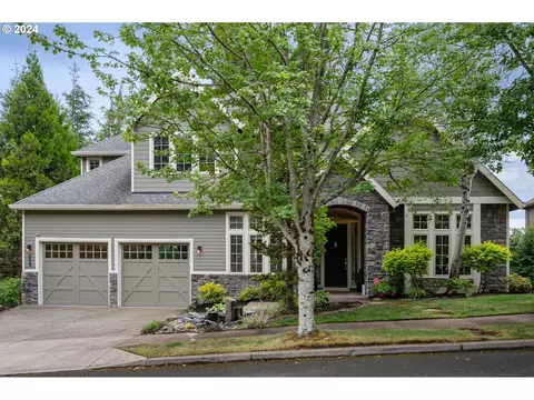 4023 NW Riggs Dr, Portland, OR 97229