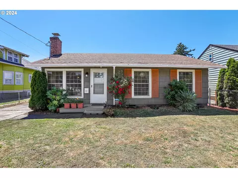 9820 SE Harold St, Portland, OR 97266