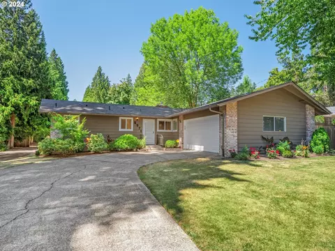 5971 SE Willow Ln, Milwaukie, OR 97267