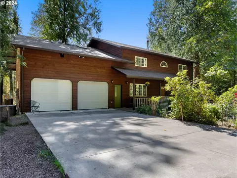 68555 E Huckleberry Dr, Welches, OR 97067