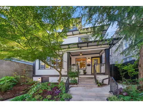 3534 SE Yamhill St, Portland, OR 97214