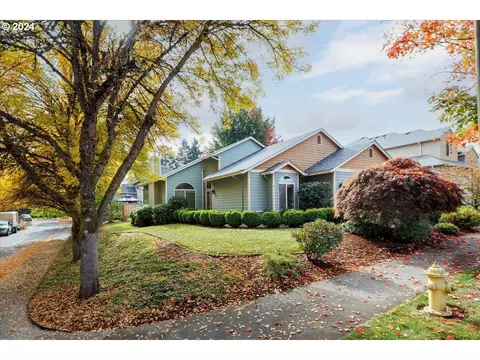 18208 SW Woodhaven Dr, Sherwood, OR 97140