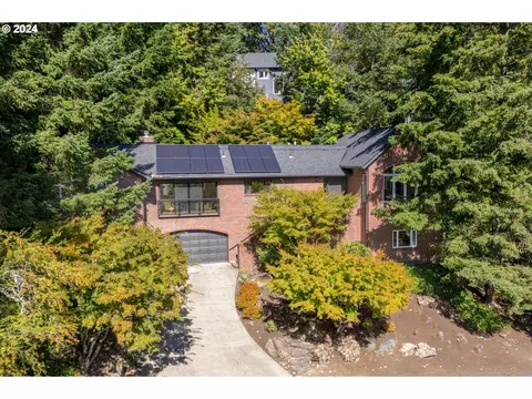 1430 SW Highland Rd, Portland, OR 97221