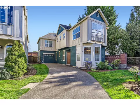1085 SE Albertine St, Hillsboro, OR 97123