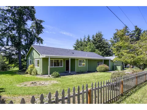 35726 Myrtlewood Ln, Pleasant Hill, OR 97455