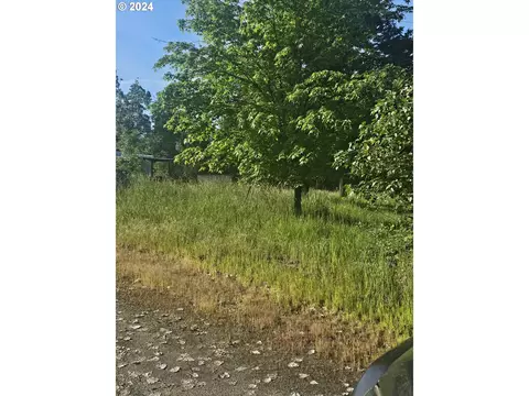 32362 Southgate Way, Cottage Grove, OR 97424