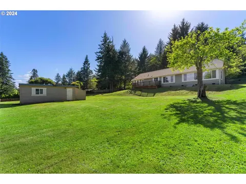 94291 20th Ln, Coos Bay, OR 97420