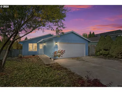 1173 Joels Pl, Lafayette, OR 97127