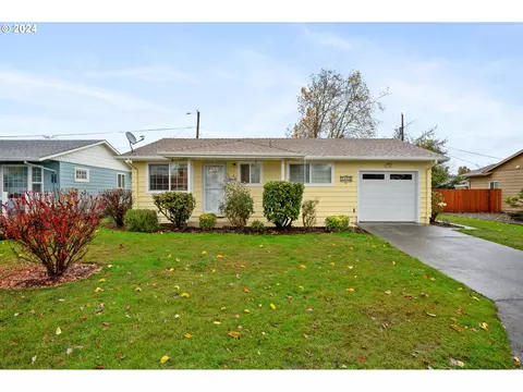 1120 Princeton Rd, Woodburn, OR 97071