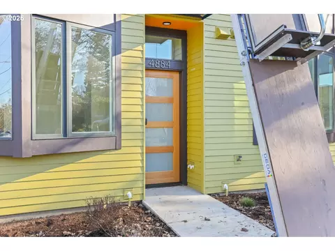 4884 NE 36th Ave #4, Portland, OR 97211