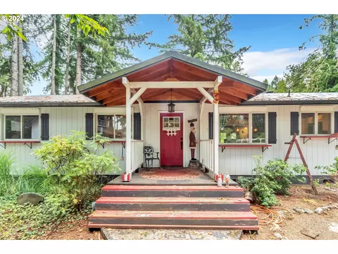 37092 Row River Rd, Dorena, OR 97434