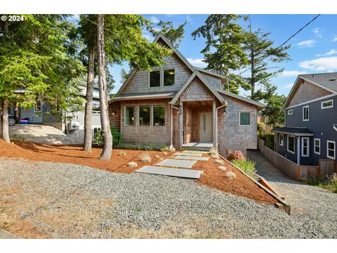 520 Laurel Ave, Manzanita, OR 97130