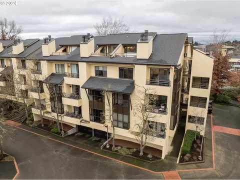 638 Wimbledon Ct, Eugene, OR 97401
