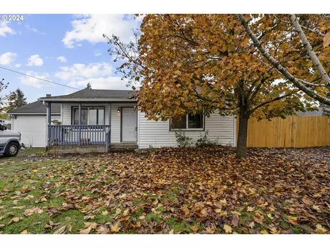 1275 30th St, Springfield, OR 97478