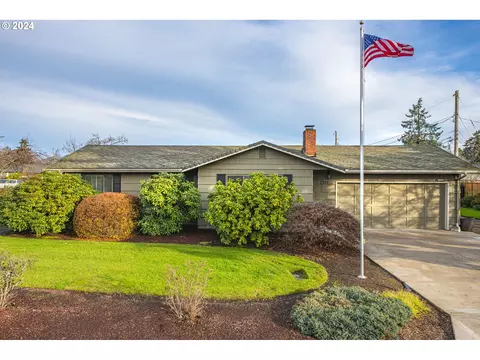 2555 21st St, Springfield, OR 97477