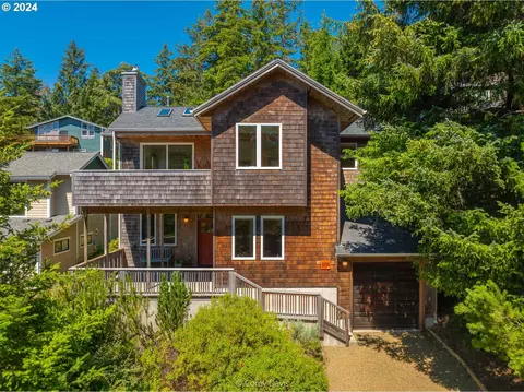 855 Hemlock St, Manzanita, OR 97130