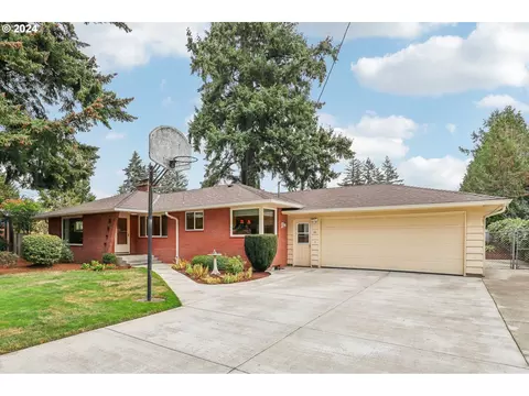 1222 NE 117th Ave, Portland, OR 97220
