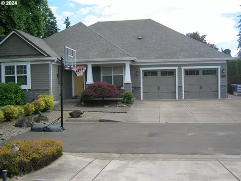 70 Stonehaven St, Eugene, OR 97404
