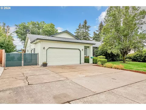 1102 Irvington Dr, Eugene, OR 97404