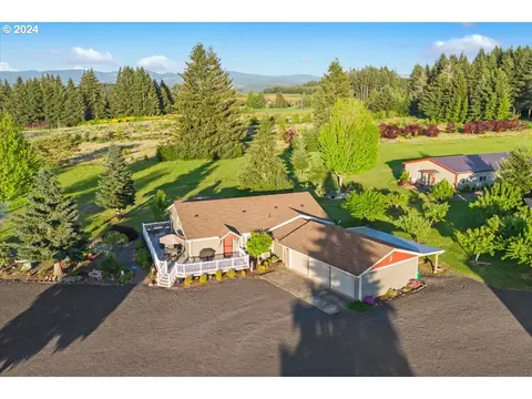 25970 S Wallens Rd, Estacada, OR 97023