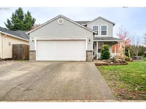 1611 SW Mitchell Dr, Mcminnville, OR 97128