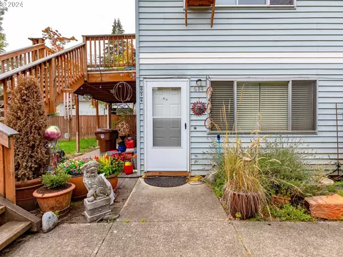 614 NW 10th Ave, Camas, WA 98607