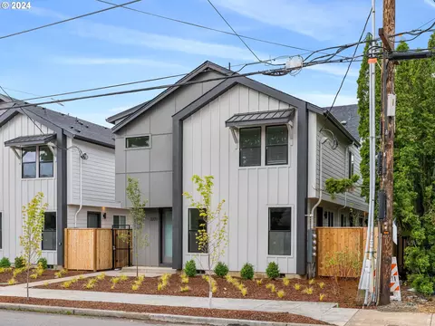 2375 SE 135th Ave #3, Portland, OR 97233
