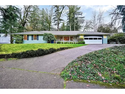 2330 NW Estaview Cir, Corvallis, OR 97330