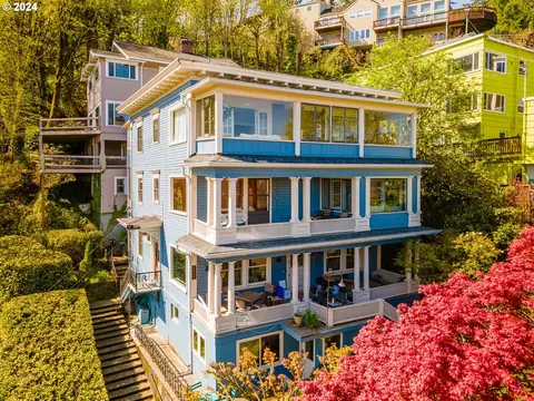 1857 SW 16th Ave, Portland, OR 97201