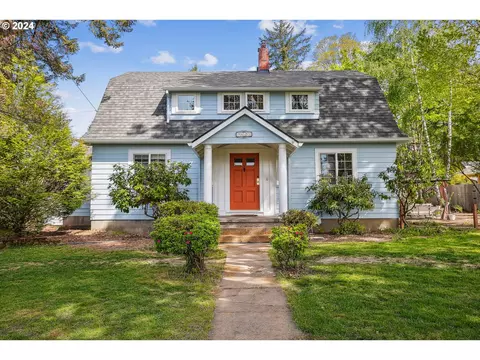 7621 SW Oak St, Portland, OR 97223