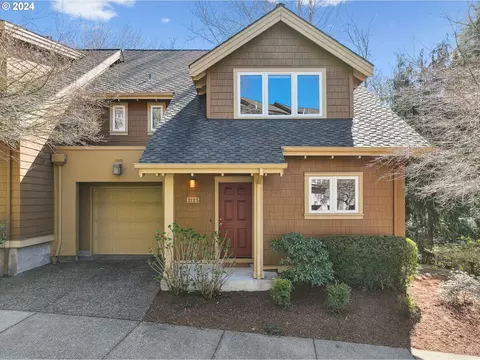 2125 NW Cedar View Ln, Portland, OR 97229