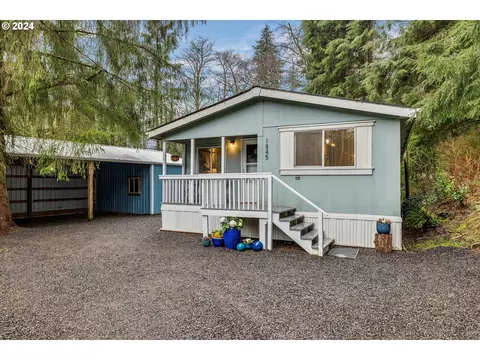 1845 Buck Cir, Tillamook, OR 97141