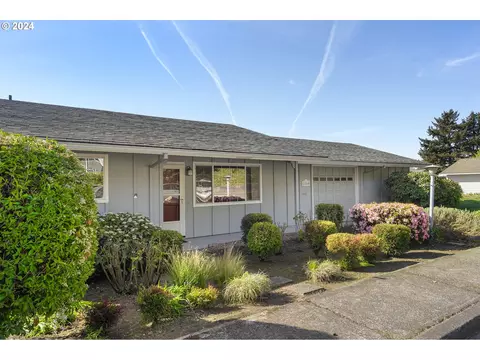 11860 SW King George Dr, Portland, OR 97224