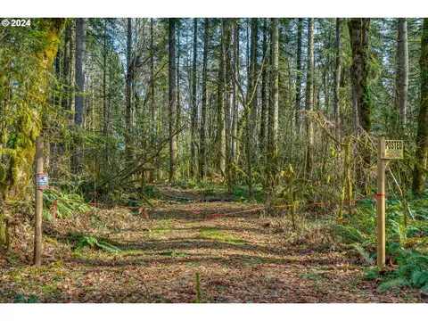 8570 NE Adams Pl, La Center, WA 98629