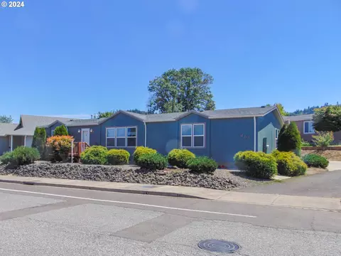 461 SE Tokay St, Winston, OR 97496