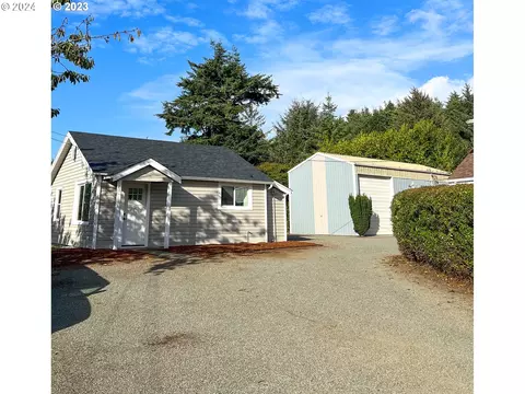 91187 Tarheel Ln, Coos Bay, OR 97420
