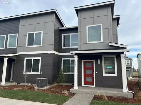 3363 SEquinox Ln, Hillsboro, OR 97123