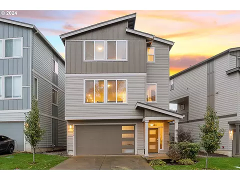 16936 SE Fox Glen Ct, Happy Valley, OR 97015