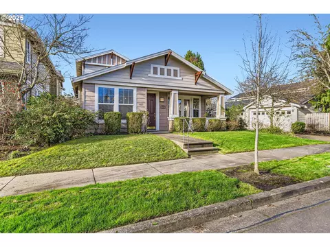 1689 NE 63rd Ave, Hillsboro, OR 97124