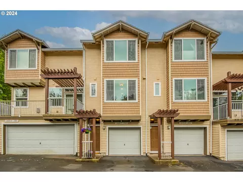 10813 SW Canterbury Ln #102, Portland, OR 97224