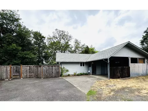 776 N Bertelsen Rd, Eugene, OR 97402
