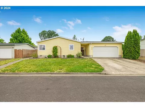 515 Madsen Loop, Carlton, OR 97111