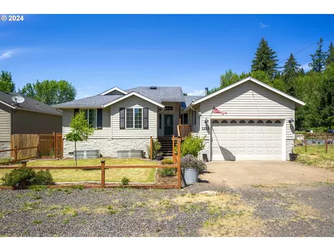 1312 Cherry St, Vernonia, OR 97064
