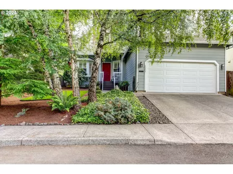 8405 NE 16th St, Vancouver, WA 98664