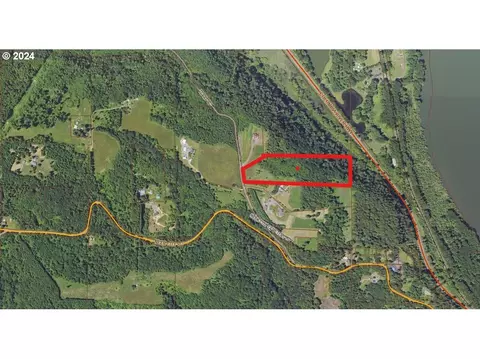 Terry Rd, Rainier, OR 97048