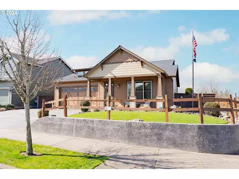 331 N 35th Ave, Ridgefield, WA 98642