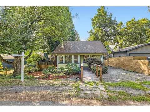 7325 SW 53rd Ave, Portland, OR 97219